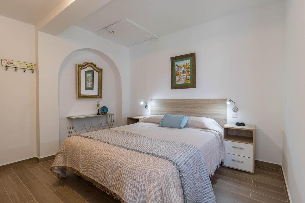 פלאייה דל אינגלז Bungalows Lapahi מראה חיצוני תמונה