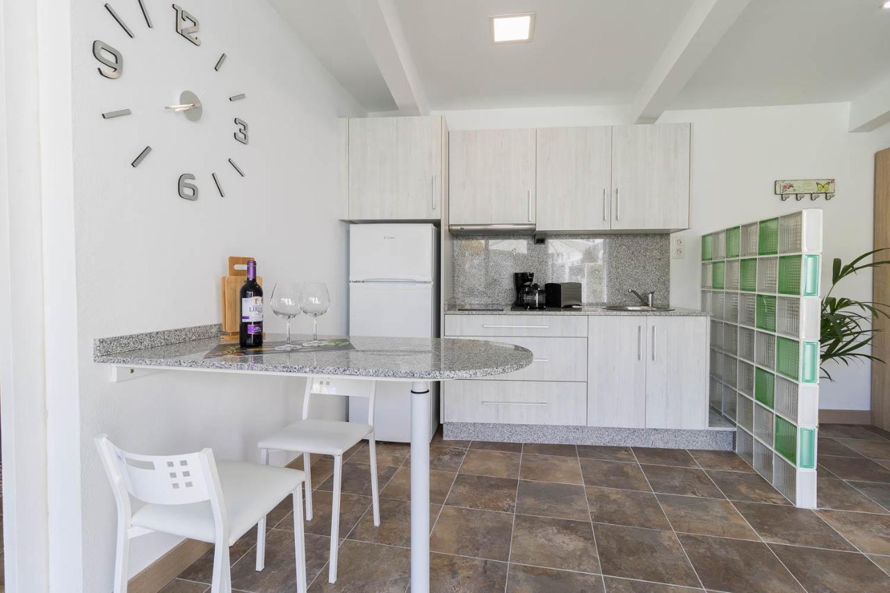 פלאייה דל אינגלז Bungalows Lapahi מראה חיצוני תמונה
