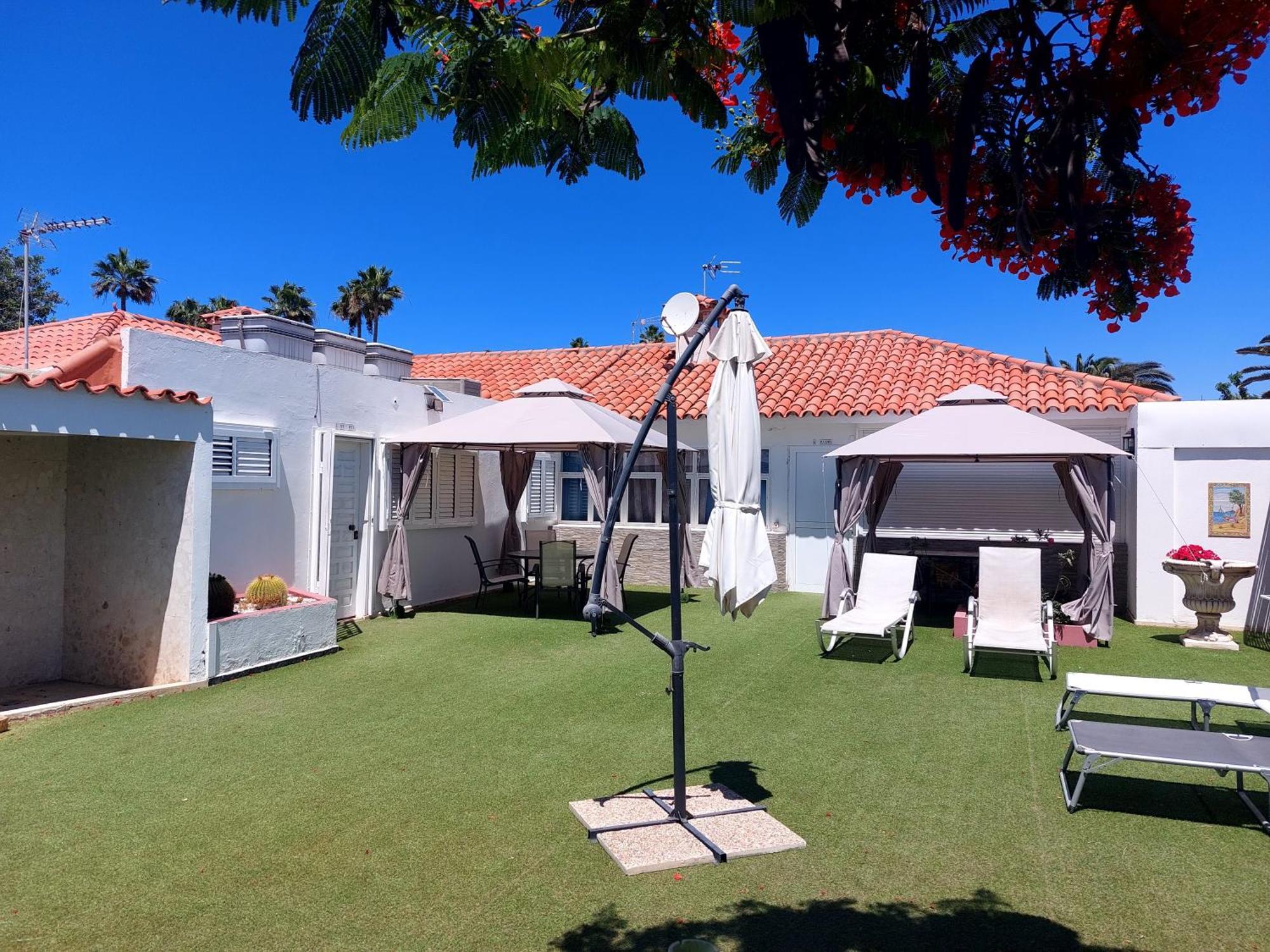 פלאייה דל אינגלז Bungalows Lapahi מראה חיצוני תמונה